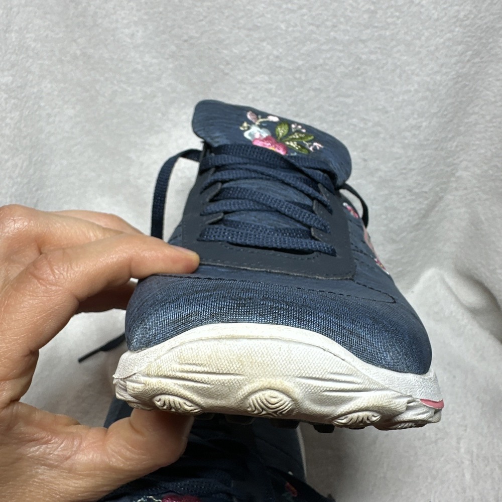 Skechers Women's Shoes With Floral Embroidery Design GoGolf Relaxed For Size 7.5 - Picture 13 of 16
